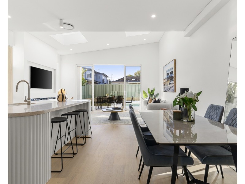 73b Pacific Street, Caringbah South NSW 2229