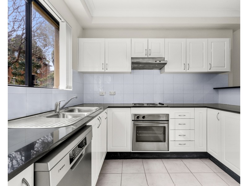 2/13-17 Cook Street, Sutherland NSW 2232