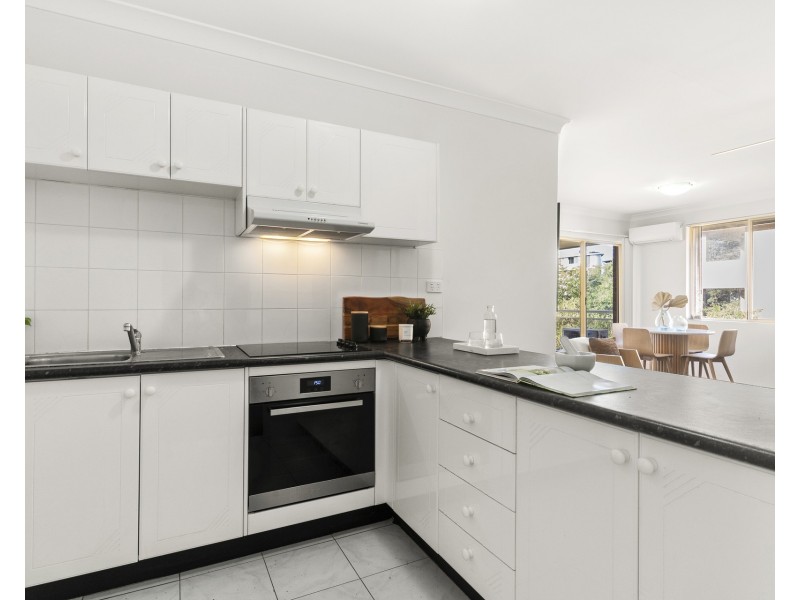 17/50-54 The Grand Parade, Sutherland NSW 2232