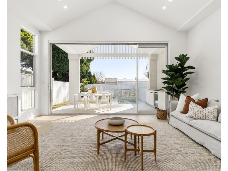 1b Vista Street, Caringbah South NSW 2229