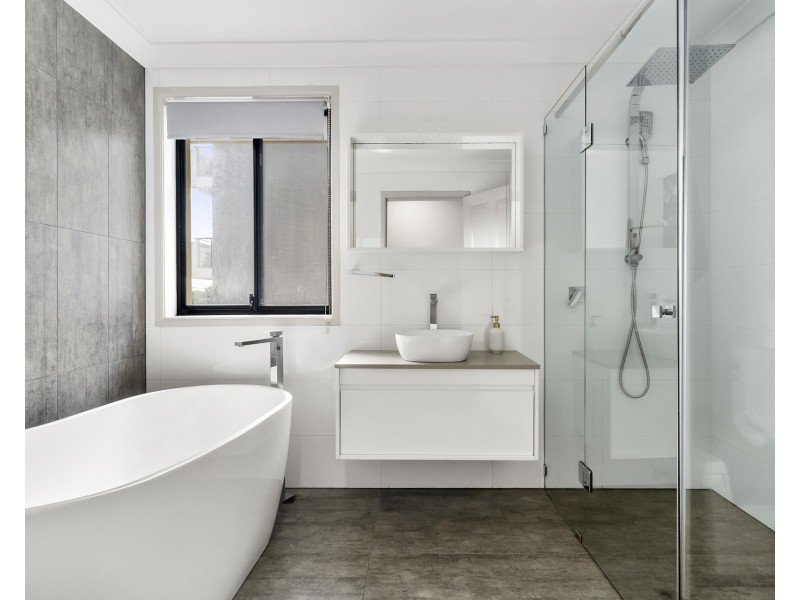 302 Taren Point Road, Caringbah NSW 2229