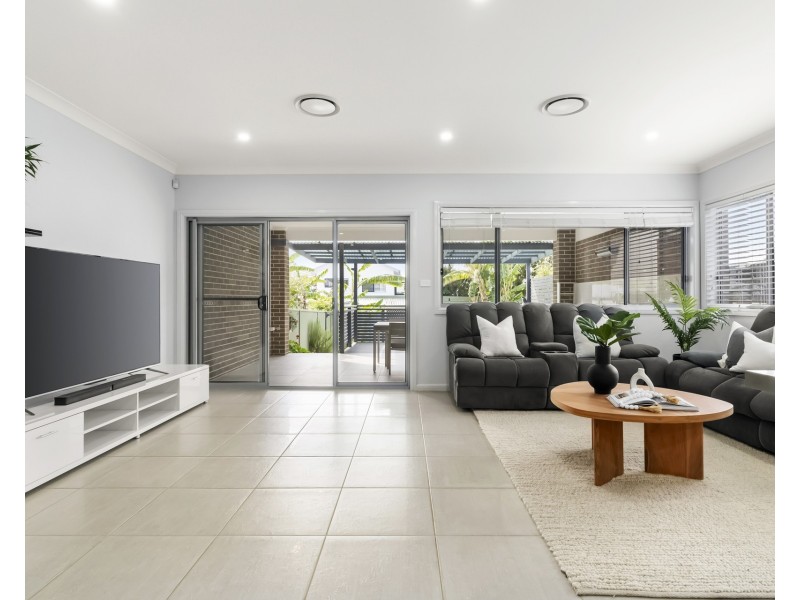 11a Dwyer Street, Gymea NSW 2227