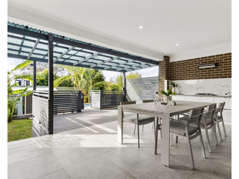 11a Dwyer Street, Gymea NSW 2227