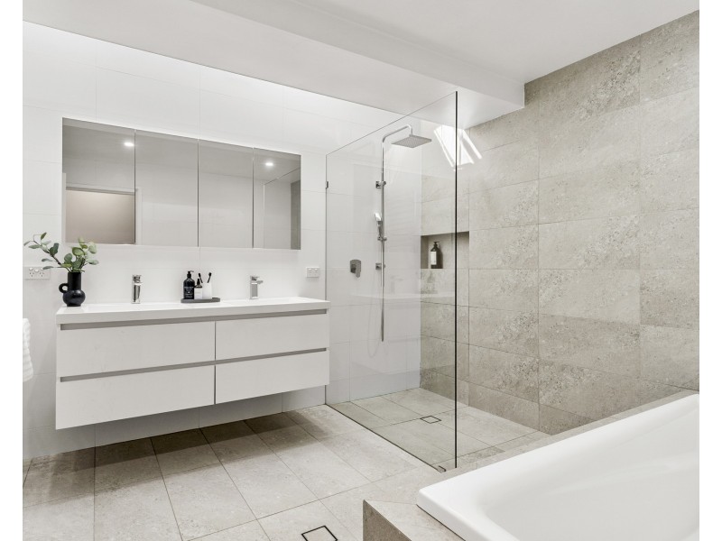 49  Gore Avenue, Kirrawee NSW 2232