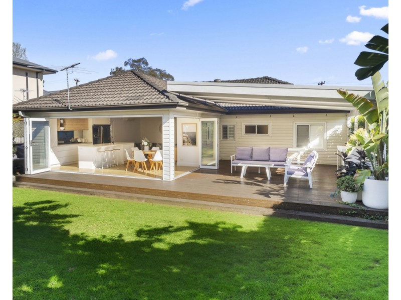 38 Wollybutt Road, Engadine NSW 2233