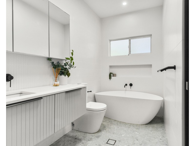38 Wollybutt Road, Engadine NSW 2233