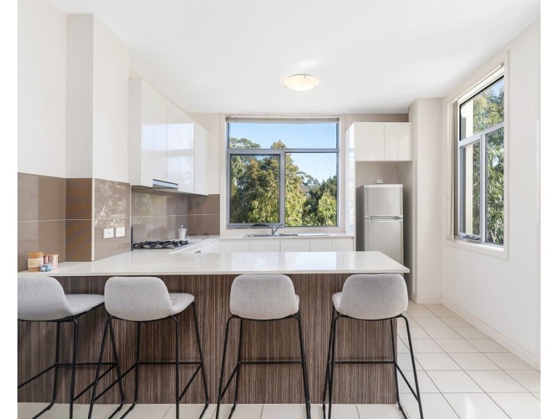 302/68 Eton Street, Sutherland NSW 2232