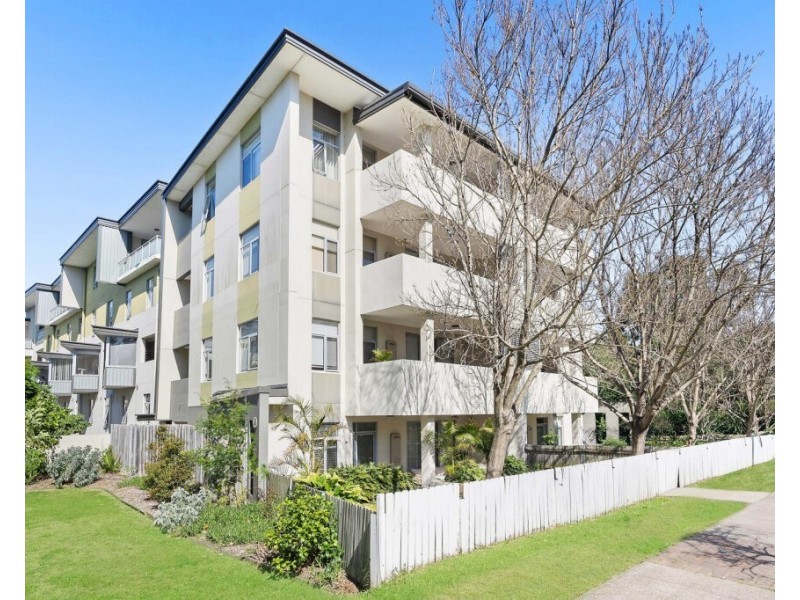 302/68 Eton Street, Sutherland NSW 2232