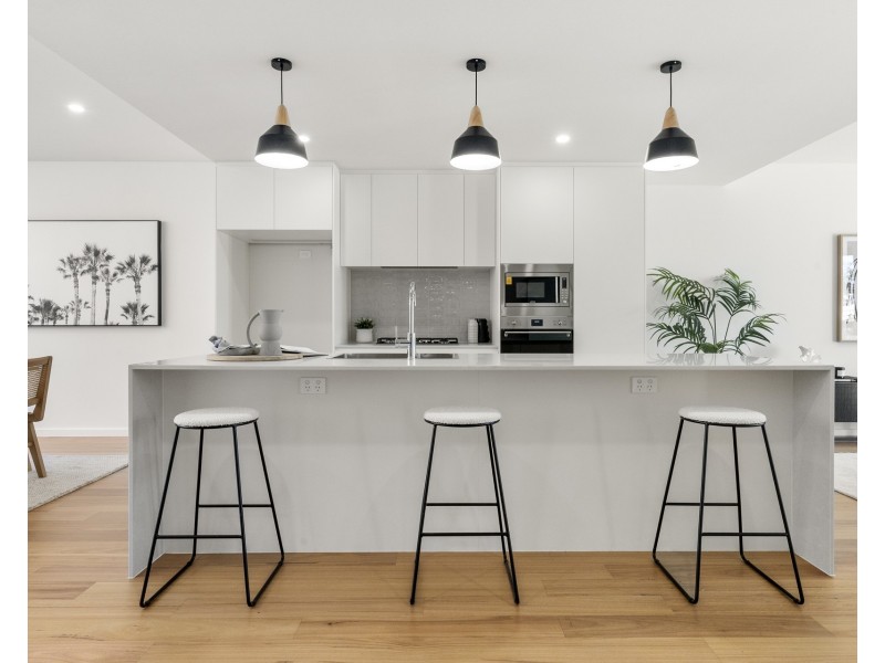 2/14 Boronia Grove, Heathcote NSW 2233