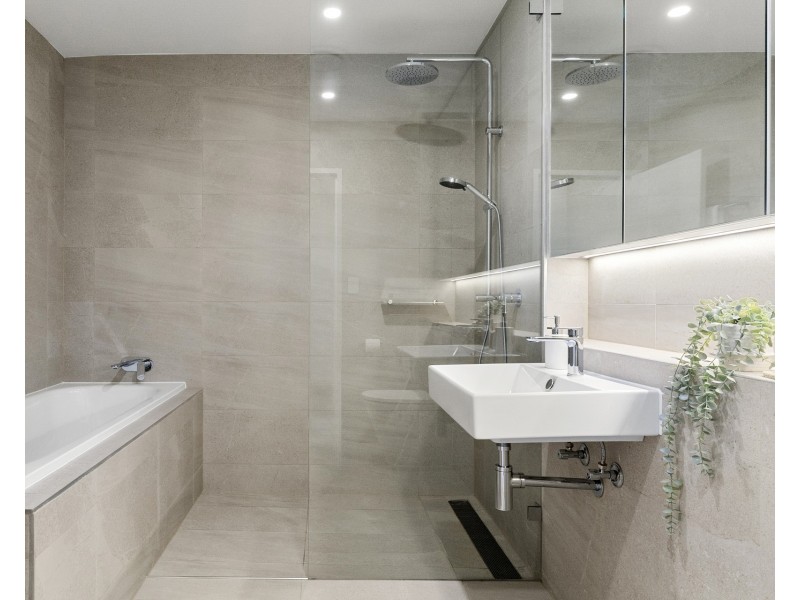 2/14 Boronia Grove, Heathcote NSW 2233