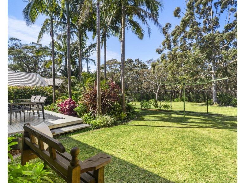 12 Woodford Crescent, Heathcote NSW 2233