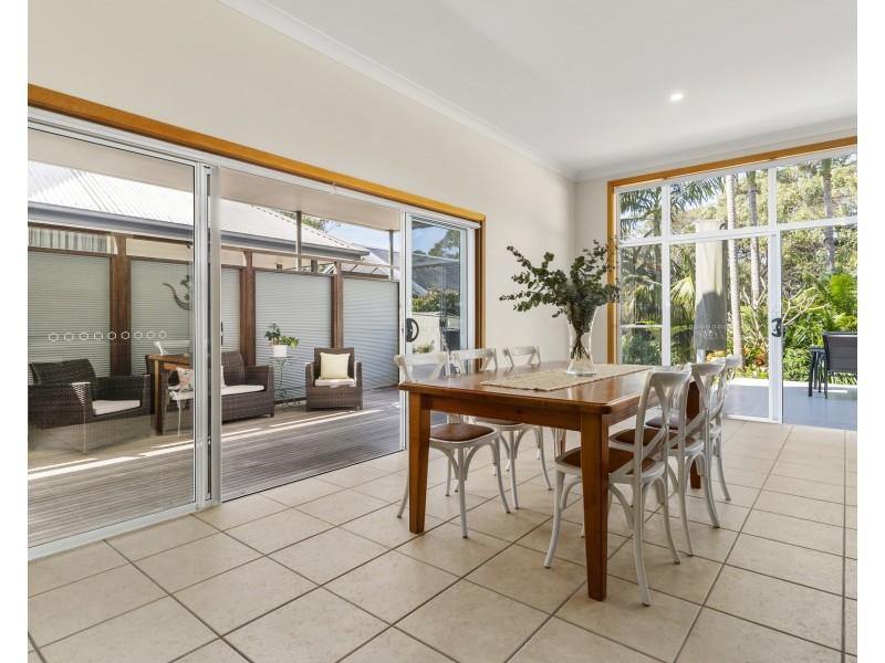 12 Woodford Crescent, Heathcote NSW 2233