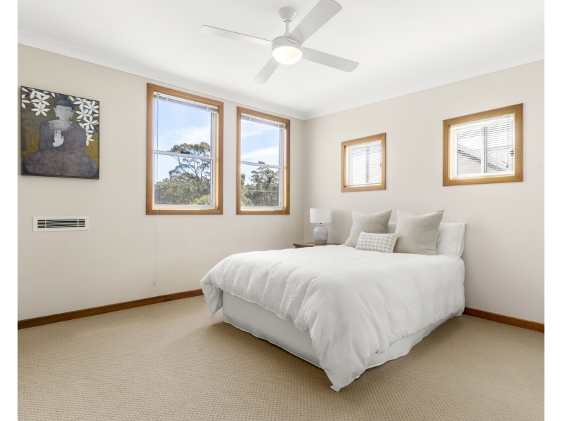12 Woodford Crescent, Heathcote NSW 2233
