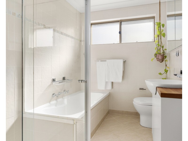 1/20-24 Kumbardang Avenue, Miranda NSW 2228