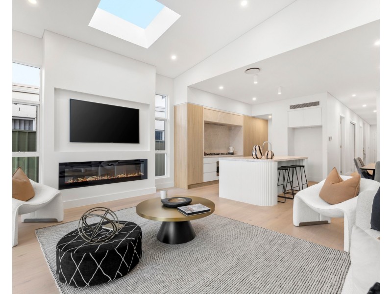 73a Pacific Street, Caringbah South NSW 2229