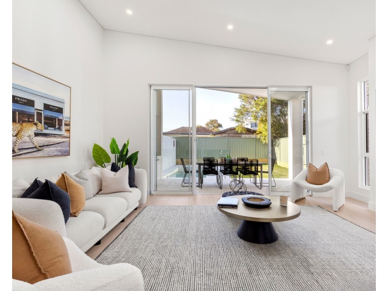 73a Pacific Street, Caringbah South NSW 2229