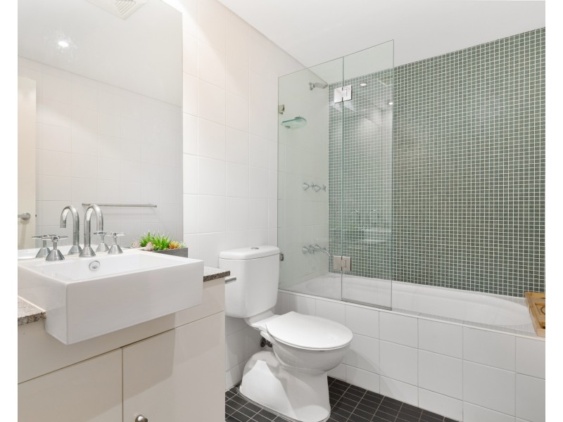702/581-587 Kingsway, Miranda NSW 2228