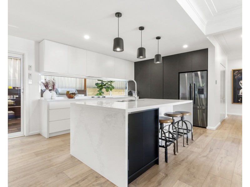 1 Susan Place, Gymea Bay NSW 2227