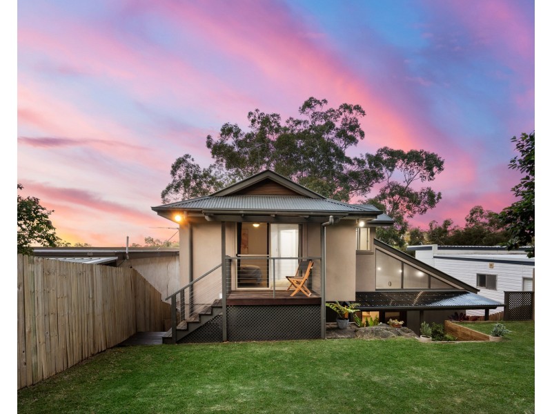 33 Tenth Avenue, Oyster Bay NSW 2225