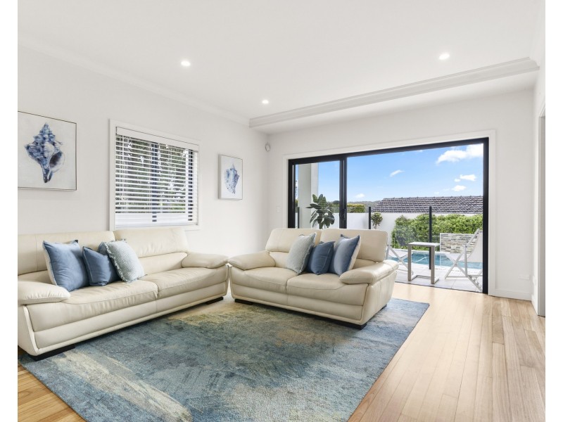 30 Mansion Point Road, Grays Point NSW 2232