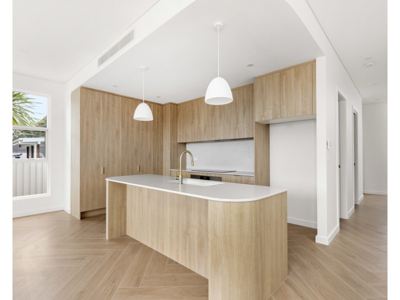 90B Eton Street, Sutherland NSW 2232