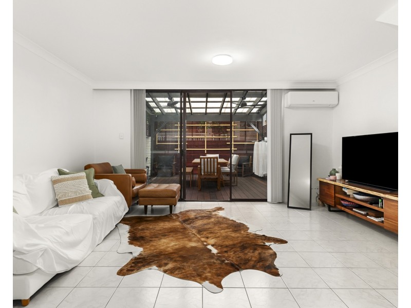 24/98 Glencoe Street, Sutherland NSW 2232