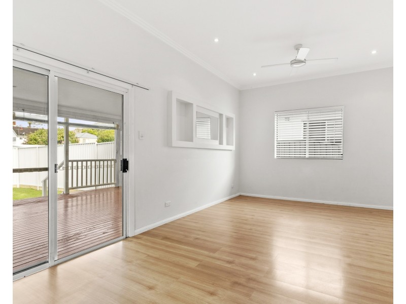 22 Chamberlain Avenue, Caringbah NSW 2229