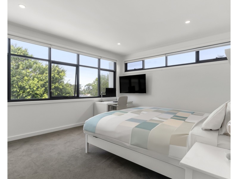 32b Walker Avenue, Gymea NSW 2227