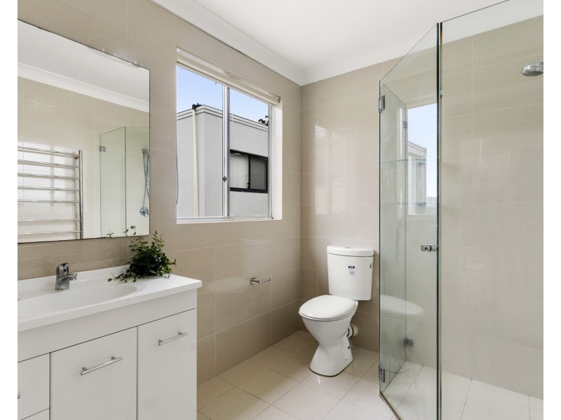 83 Tara Street, Sylvania NSW 2224