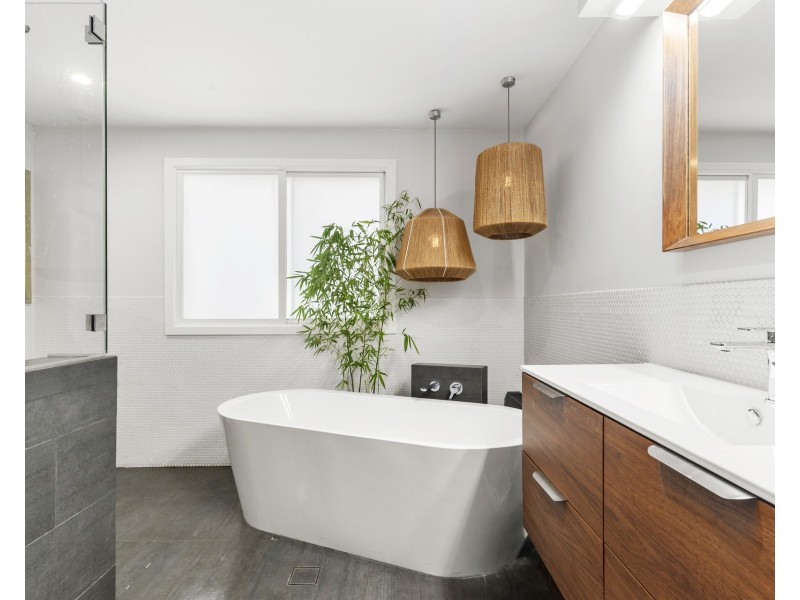 3 Mikarie Place, Kirrawee NSW 2232