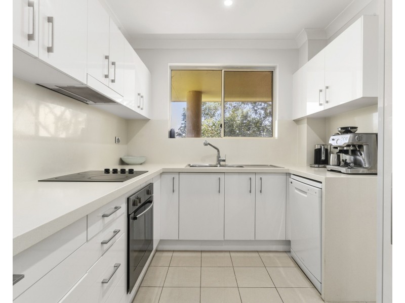 18/91-93 Acacia Road, Kirrawee NSW 2232