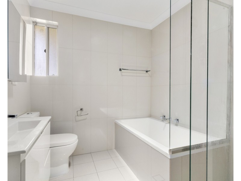 18/91-93 Acacia Road, Kirrawee NSW 2232