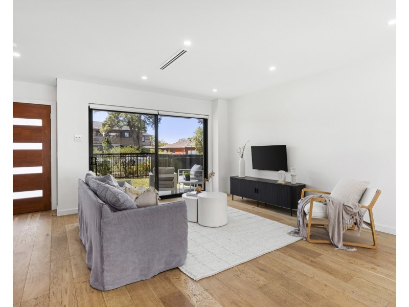 1/12-16 Durbar Avenue, Kirrawee NSW 2232