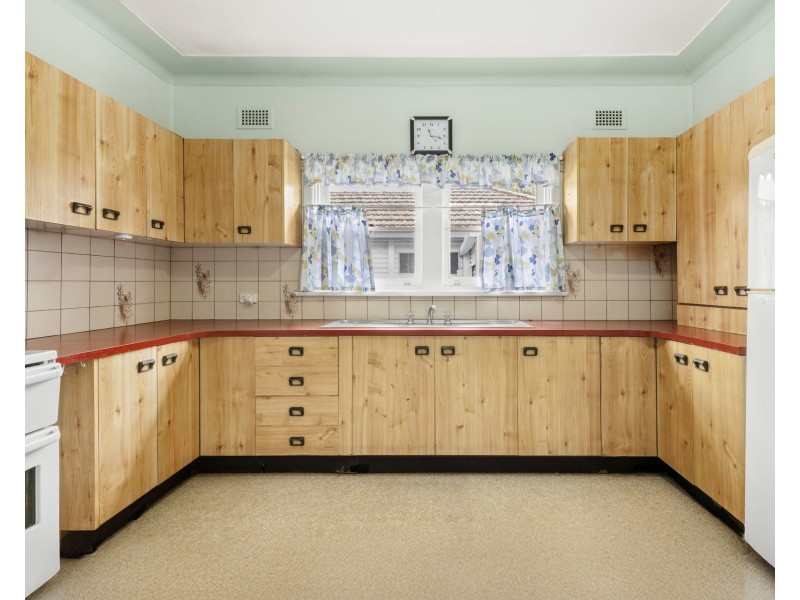 142 The Boulevarde, Caringbah NSW 2229