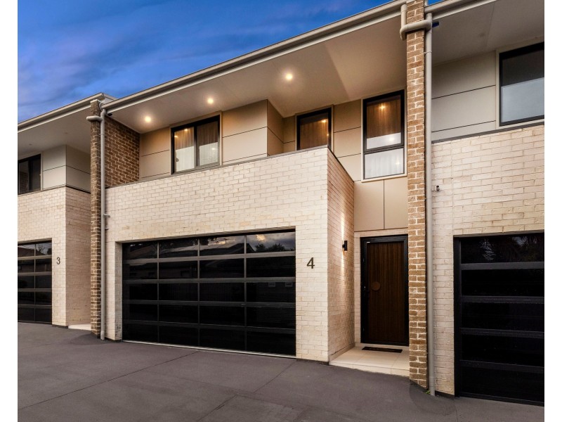 4/10 Winifred Avenue, Caringbah NSW 2229