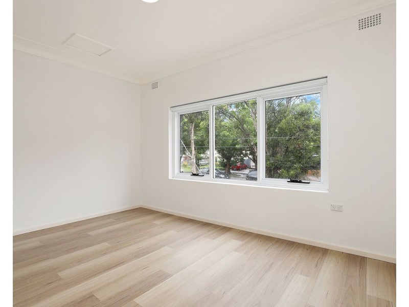 1/23 Leonay Street, Sutherland NSW 2232