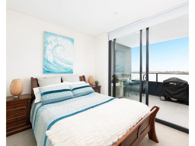 1102/35 Flora Street, Kirrawee NSW 2232