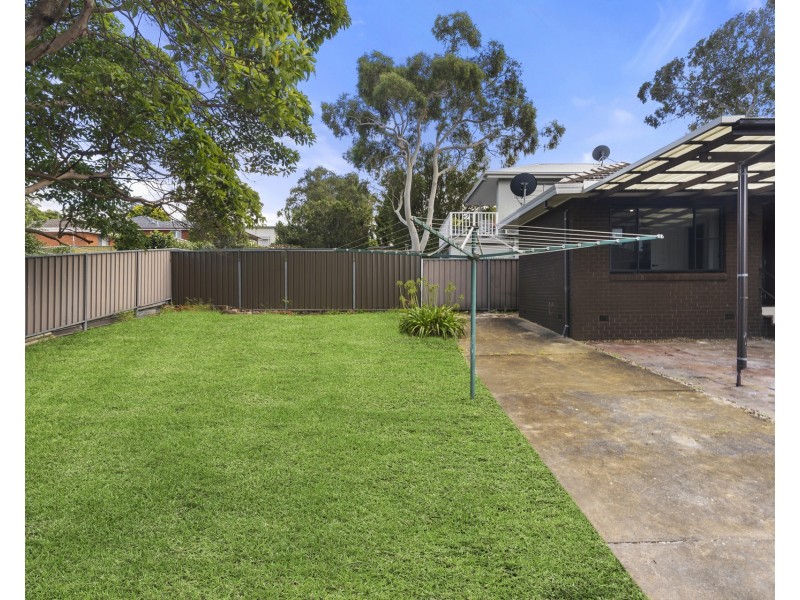 13 Kemp Avenue, Kirrawee NSW 2232