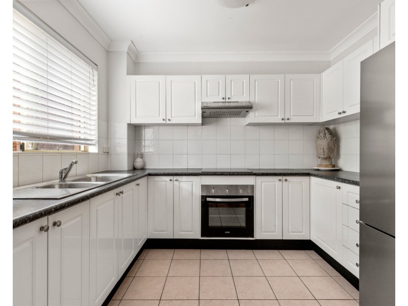 15/13-21 Oxford Street, Sutherland NSW 2232