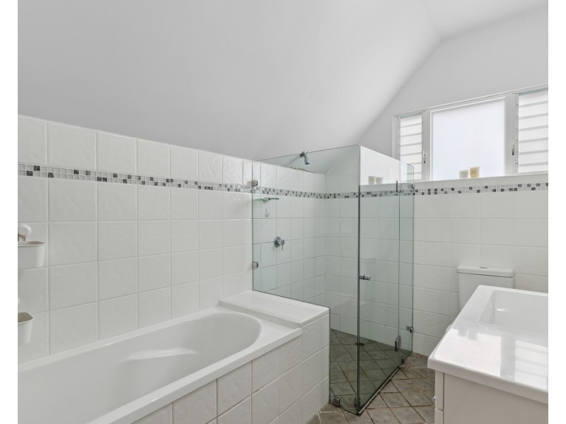 11 Binda Road, Yowie Bay NSW 2228