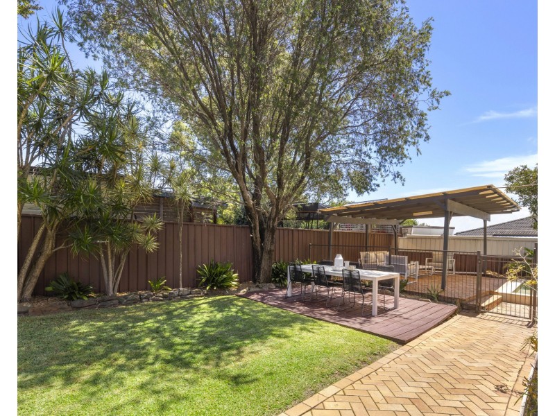 2 Karuah Place, Engadine NSW 2233