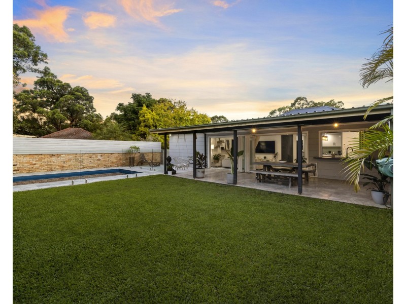 1 Orana Crescent, Peakhurst Heights NSW 2210