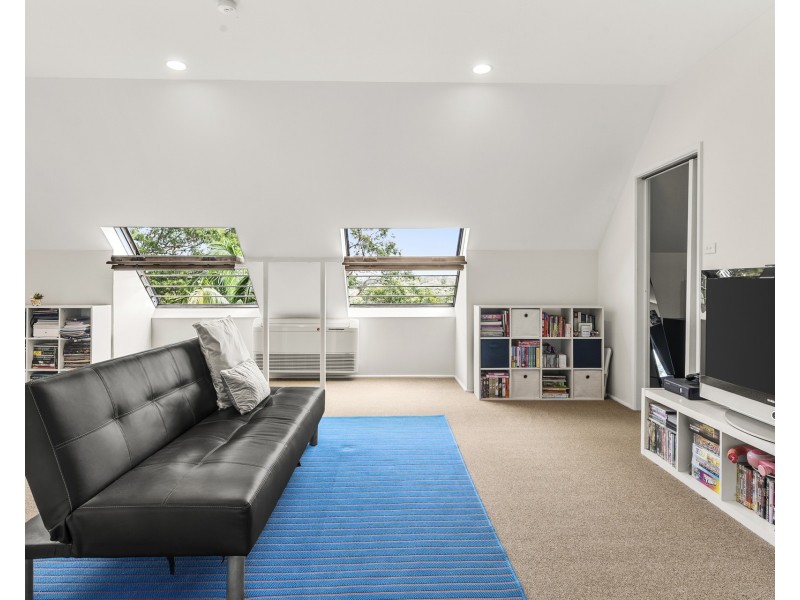 63 Lalor Crescent, Engadine NSW 2233