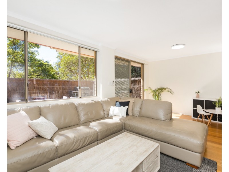2/81 Bath Road, Kirrawee NSW 2232