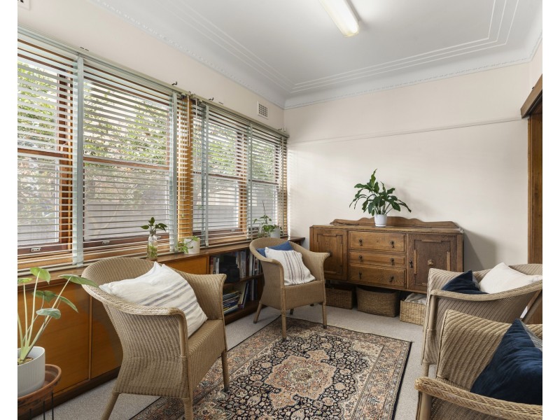 8 Quest Avenue, Yowie Bay NSW 2228