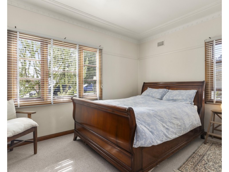 8 Quest Avenue, Yowie Bay NSW 2228