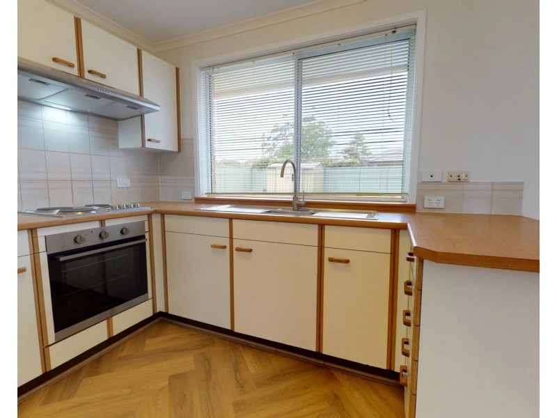 32 Dalley Road, Heathcote NSW 2233