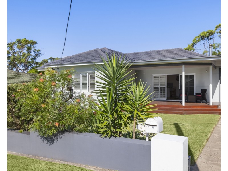 4 Martin Street, Heathcote NSW 2233