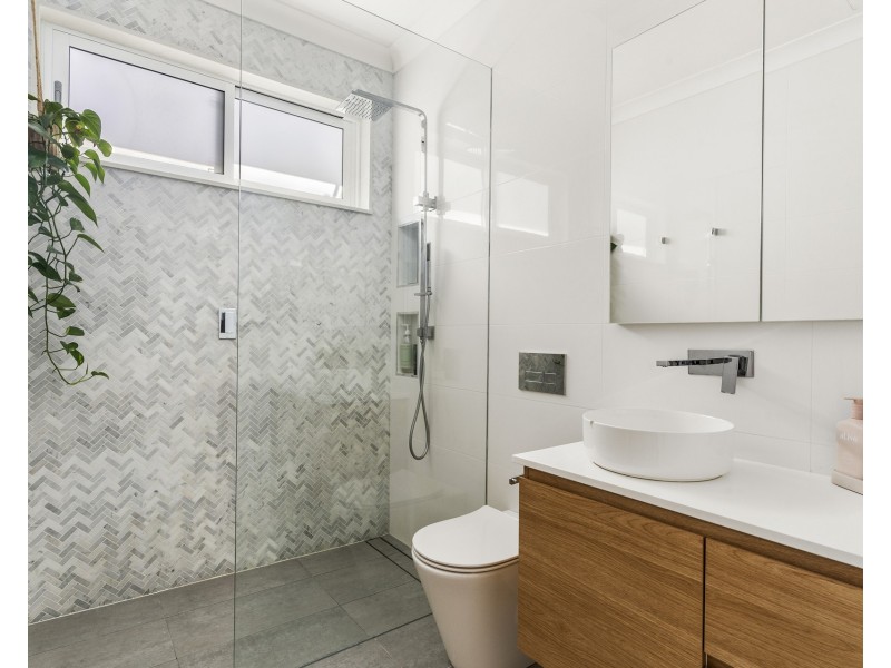 25 Tolol Avenue, Miranda NSW 2228