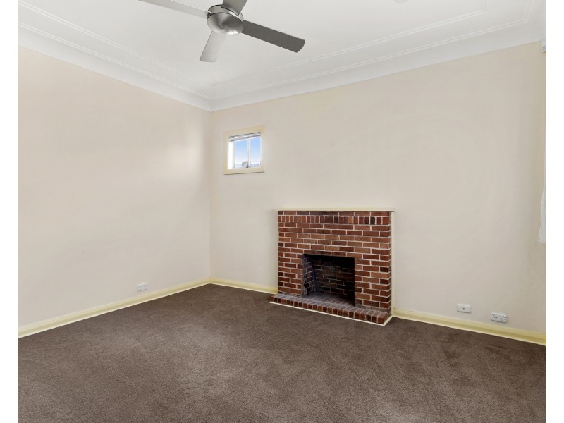 11 Loftus Avenue, Loftus NSW 2232